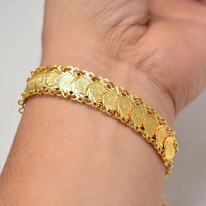 Layan - Single Layered Gold Coin Bracelet