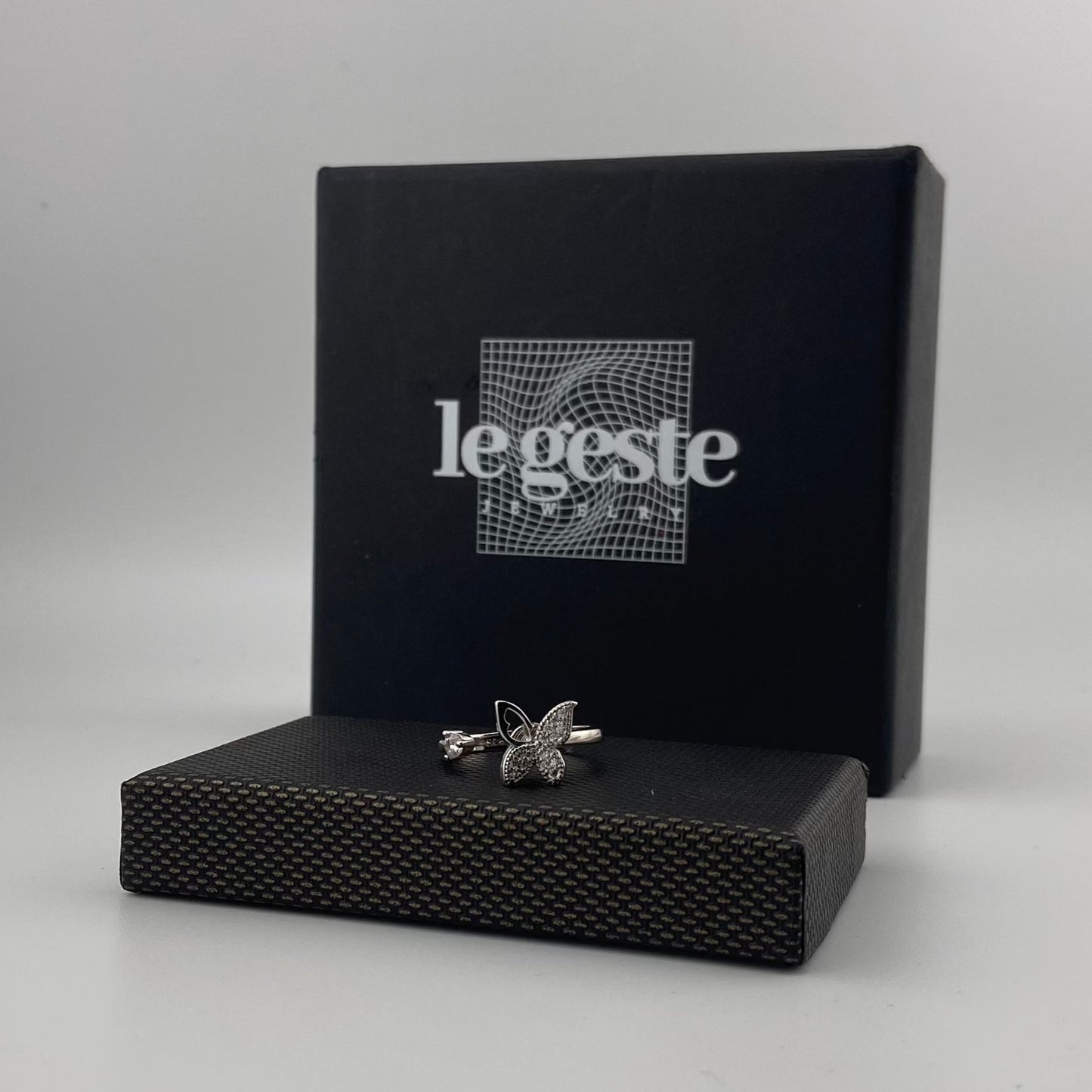 Sparkling Butterfly Ring