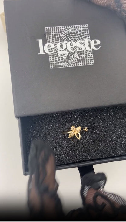 Sparkling Butterfly Ring